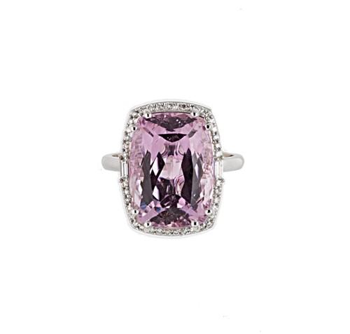 Lot 48 - An 18ct gold kunzite and diamond cocktail ring
