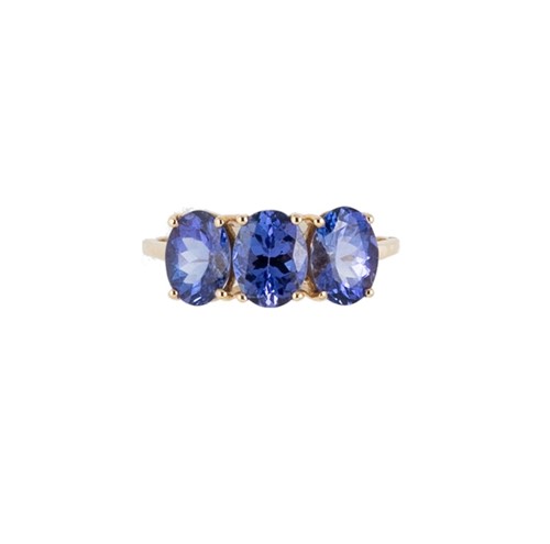 Lot 147 - A 14ct gold three stone tanzanite ring
