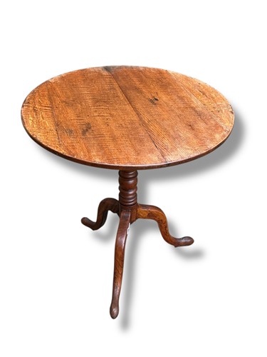 Lot 441 - An early 19th century provincial oak and elm...