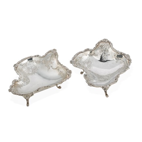 Lot 368 - A pair of late 19th/early 20th century French metalwares silver bon bon dishes