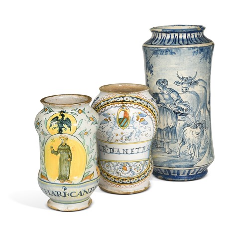 Lot 342 - An Italian blue and white albarello, 18th century