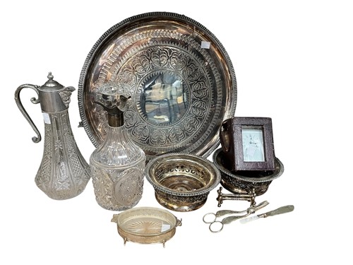 Lot 198 - A silver mounted three spout decanter, a...