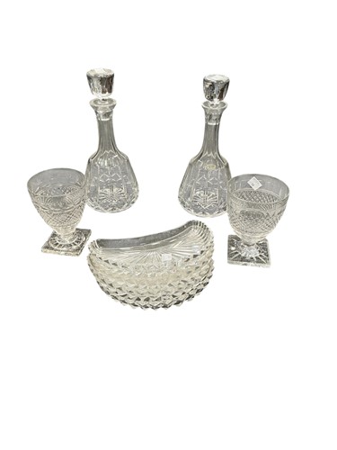 Lot 86 - Various cut glass tableware to include various...