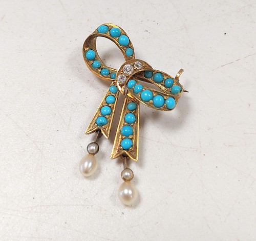Lot 325 - A Victorian turquoise, diamond and pearl bow...