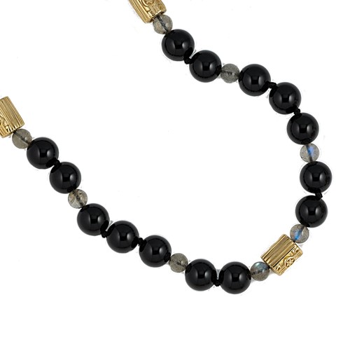Lot 16 - Cassandra Goad - An onyx and labradorite bead necklace