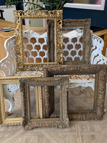 Lot 395 - A Collection Of Five Frames