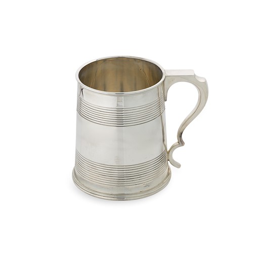 Lot 440 - A George V silver tankard