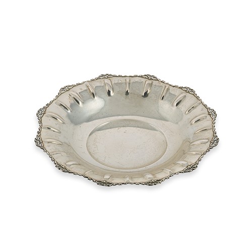 Lot 374 - An Italian metalwares silver fruit dish