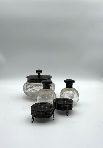 Lot 243 - A tortoiseshell and silver mounted 5 piece...