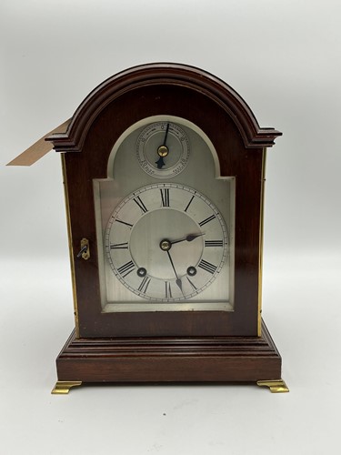 Lot 191 - An Edwardian mantel clock with regulator dial...