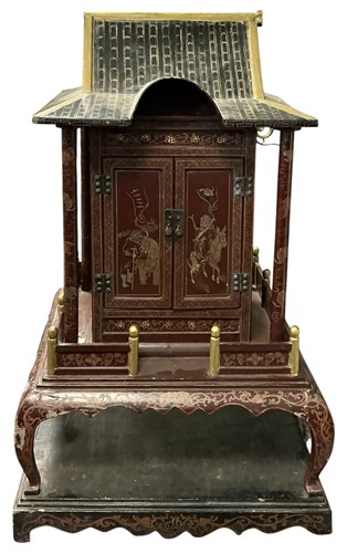 Lot 185 - A Pagoda 106 x 67 x 67cm