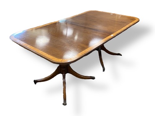 Lot 548 - An Edwardian mahogany and satinwood...