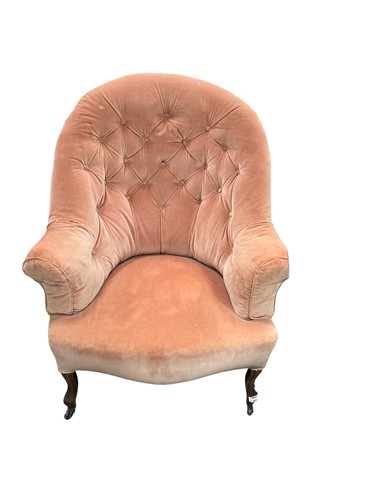 Lot 460 - A Victorian button back armchair
