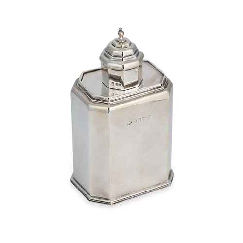Lot 471 - Chester - A George V Britannia silver tea caddy