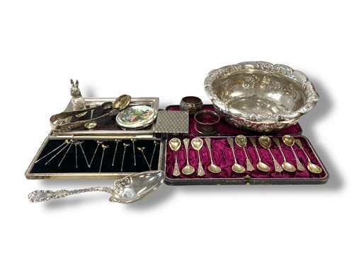 Lot 271 - A collection of continental metal wares items...