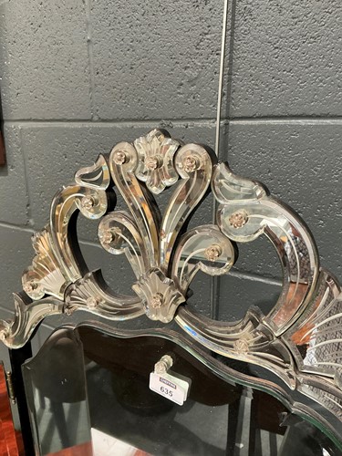 Lot 635 - A Venetian triptych dressing table mirror, early 20th century