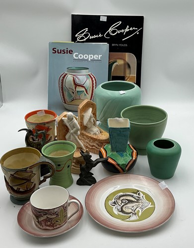 Lot 108 - Small quantity of ceramics by Susie Cooper...