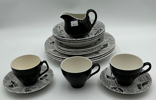 Lot 26 - Homemaker for Ridgway, part tea service with...