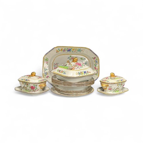 Lot 49 - A part Copeland china dinner service