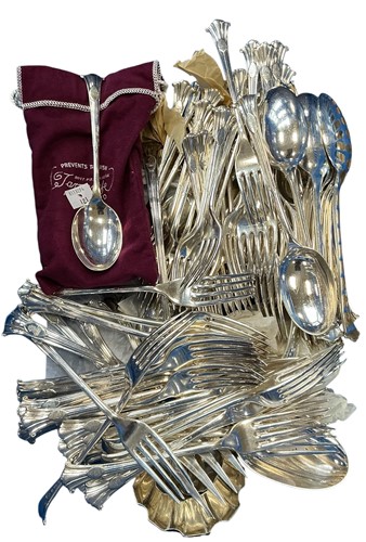 Lot 305 - A large group of Onslow pattern silver-plated...