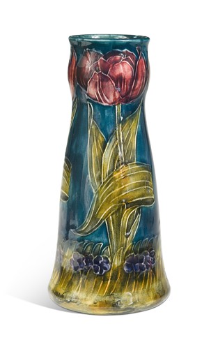 Lot 61 - George Cartlidge for Hancock & Sons, a group of three Morrisware vessels