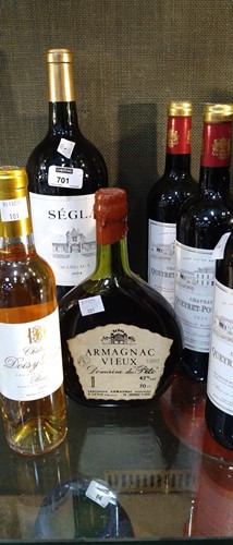 Lot 701 - Assorted bottles of wine to include: Segla...