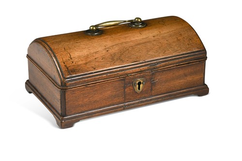 Lot 423 - A mahogany casket travelling inkwell, mid-18th century