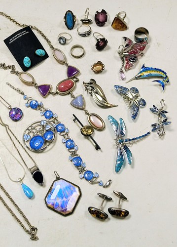 Lot 312 - A collection of silver jewellery including...