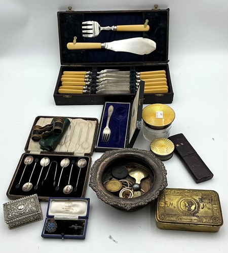 Lot 265 - A plated embossed stamp box, a silver and...
