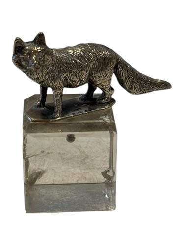 Lot 277 - A silver model of a fox on an acrylic stand