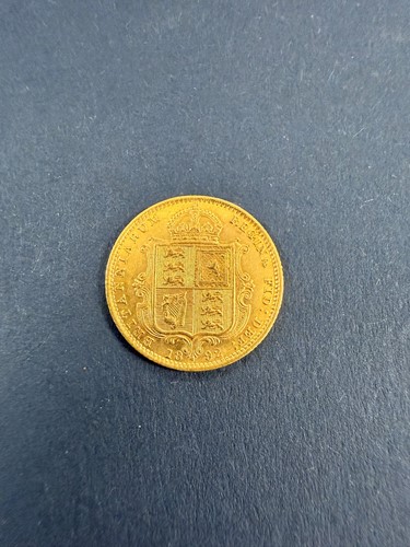 Lot 136 - A Victoria 'Jubilee Head Shield Back' half sovereign