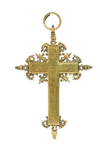 Lot 675 - A Neapolitan silver-gilt cross reliquary, circa 17th century