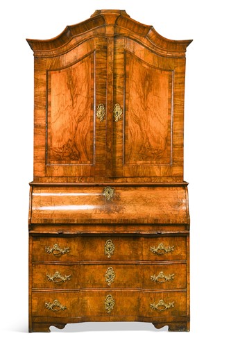Lot 517 - A North Italian walnut bureau cabinet, 18th century