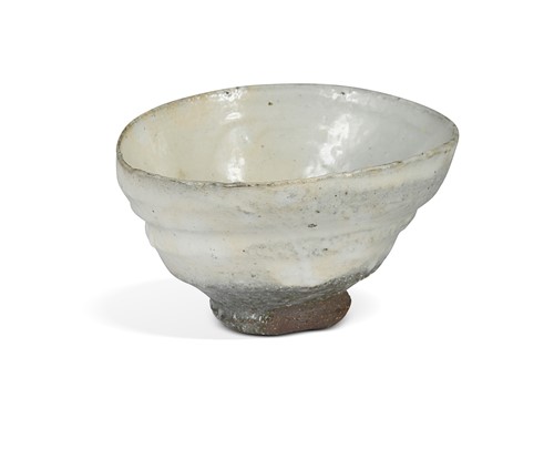 Lot 116 - Lee Kang Hyo (1961-), a small punch'ong stoneware bowl