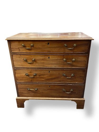 Lot 432 - A Georgian mahogany chest of drawers with four...