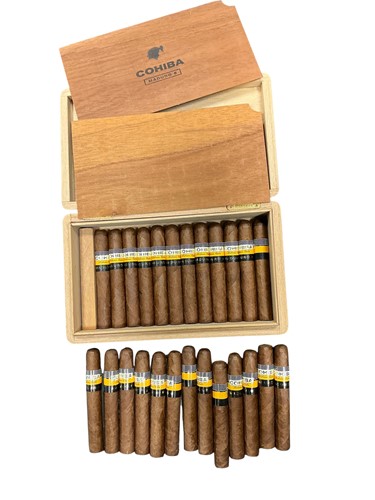 Lot 196 - COHIBA Maduro 5 Secretos, box of twenty five...
