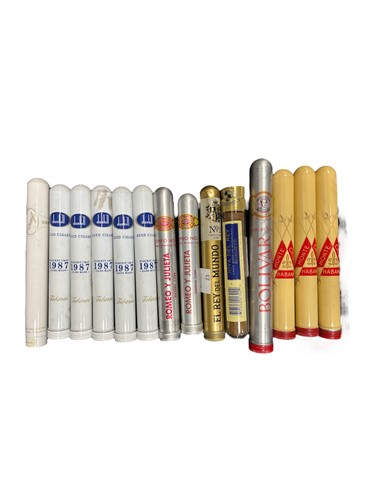 Lot 193 - Various cigars in tubes, to include Dunhill,...
