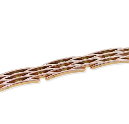 Lot 89 - A gate style bracelet