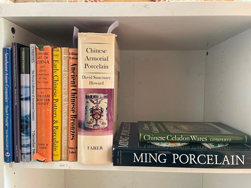 Lot 389 - Chinese and Asian porcelain and arts.