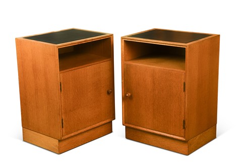 Lot 409 - A pair of Meredew pale oak bedsides, 1960s
