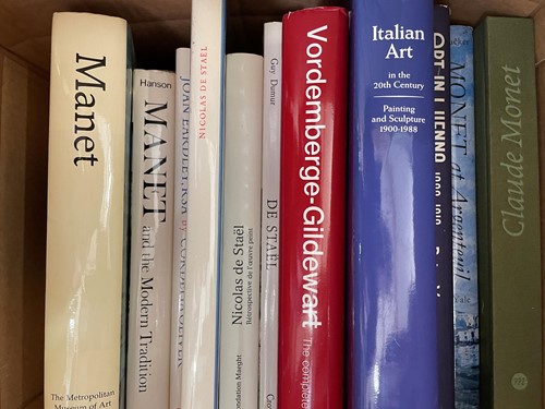 Lot 402 - Art reference