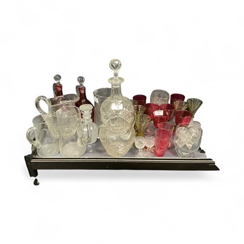 Lot 75 - A collection of coloured glassware to include...