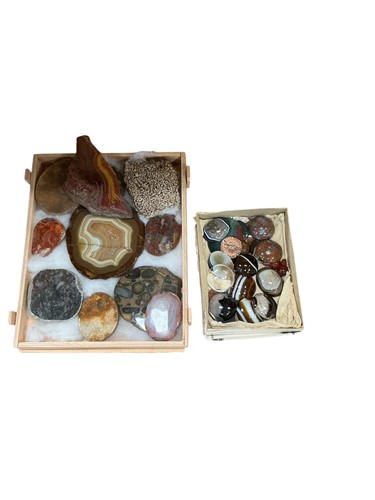 Lot 17 - Boxes of amethyst specimens (qty)