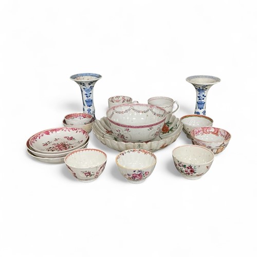 Lot 24 - Items of 18th century Chinese porcelain to...