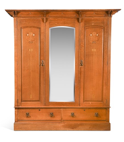 Lot Shapland & Petter, Barnstaple, an Arts & Crafts bedroom suite