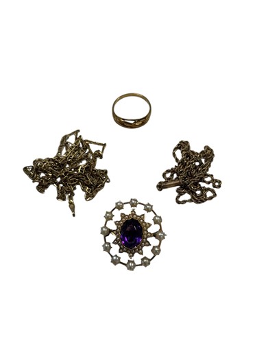Lot 309 - A Victorian amethyst and pearl brooch, tested...