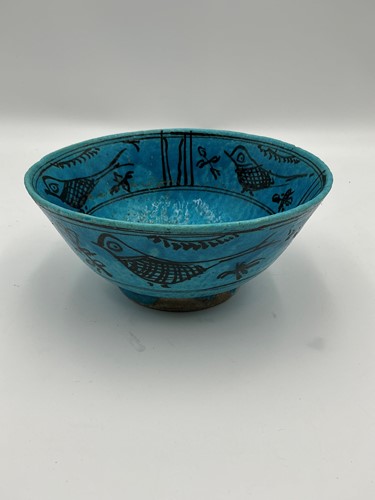 Lot 34 - A Syrian turquoise pottery bowl, painted in...