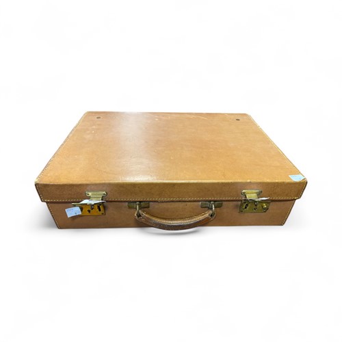 Lot 218 - A Papworth gentleman handsewn leather...