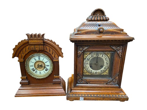 Lot 657 - An American oak cased bracket clock,...