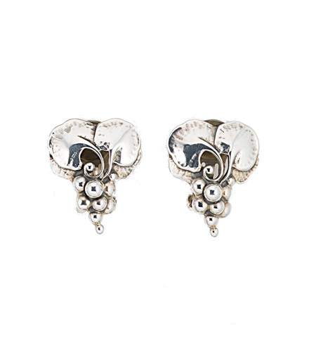 Lot 7 - Harald Nielsen for Georg Jensen - A pair of silver ear clips